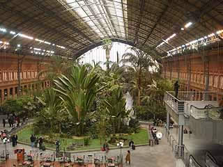 صور Atocha railway station نقل